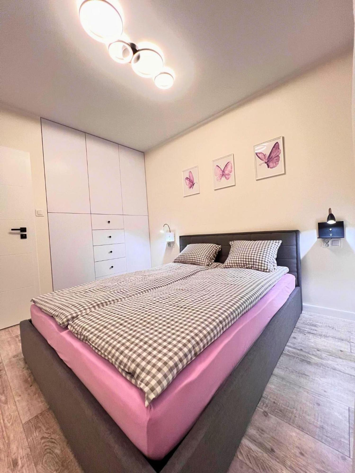 Apartament Purple Poznań Extérieur photo